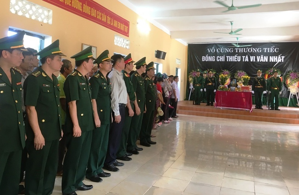 Khen thưởng 3 cán bộ biên phòng hi sinh, bị thương khi truy bắt tội phạm - 2 Khen thưởng 3 cán bộ biên phòng hi sinh, bị thương khi truy bắt tội phạm - 2