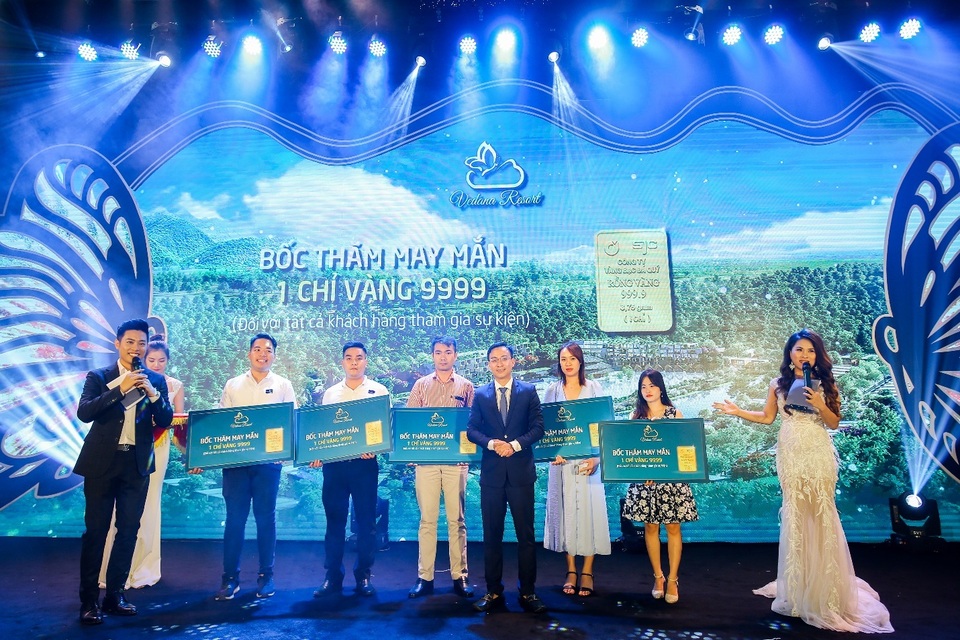 Vedana Resort: Khách đặt cọc giữ chỗ hết giỏ hàng trong lễ giới thiệu giai đoạn 1 - 3 Vedana Resort: Khách đặt cọc giữ chỗ hết giỏ hàng trong lễ giới thiệu giai đoạn 1 - 3