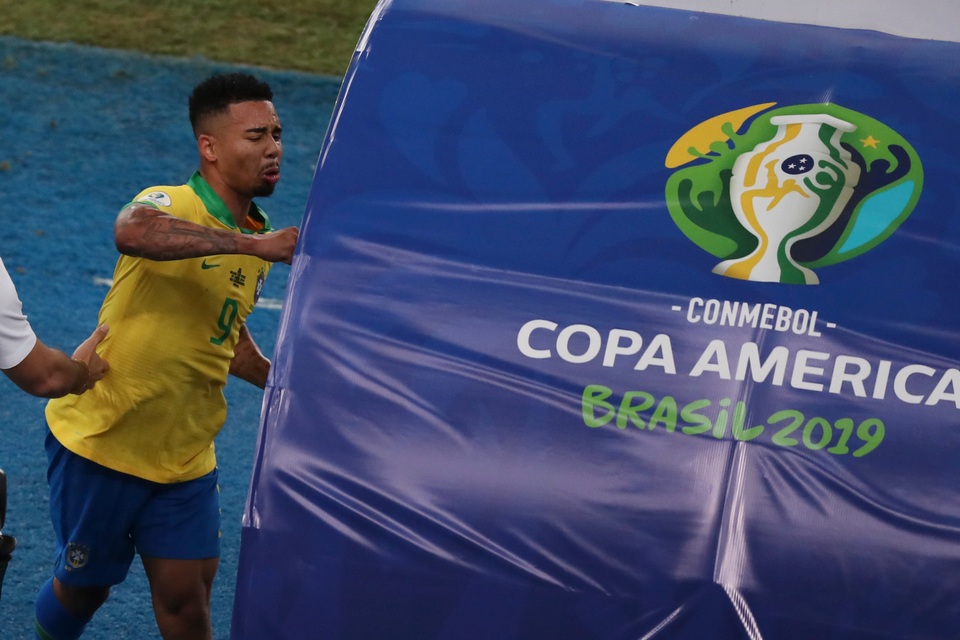 Chiến thắng trong thế thiếu người, Brazil vô địch Copa America - 2 Chiến thắng trong thế thiếu người, Brazil vô địch Copa America - 2