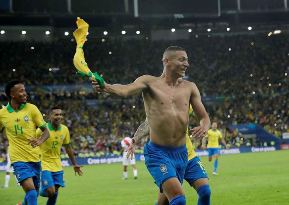 Chiến thắng trong thế thiếu người, Brazil vô địch Copa America - 1 Chiến thắng trong thế thiếu người, Brazil vô địch Copa America - 1
