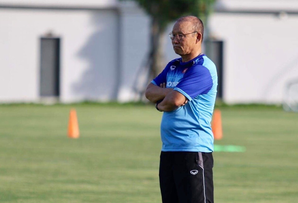 HLV Park Hang Seo: “Tôi sợ người dân Việt Nam hiểu lầm về chuyện hợp đồng” - 1 HLV Park Hang Seo: “Tôi sợ người dân Việt Nam hiểu lầm về chuyện hợp đồng” - 1