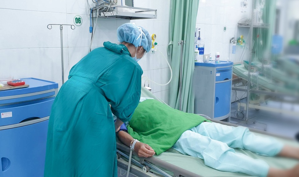 Cứu sống nam thanh niên bị vật nhọn đâm thấu ngực trái - 1 Cứu sống nam thanh niên bị vật nhọn đâm thấu ngực trái - 1