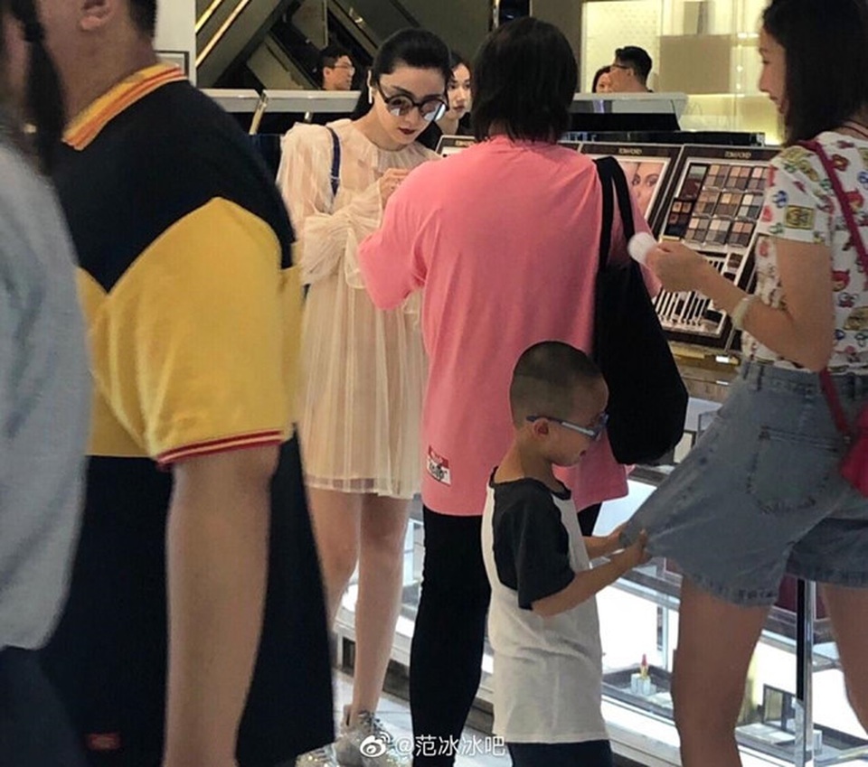 Lý Thần phủ nhận có bạn gái mới sau khi chia tay Phạm Băng Băng - 3 Lý Thần phủ nhận có bạn gái mới sau khi chia tay Phạm Băng Băng - 3