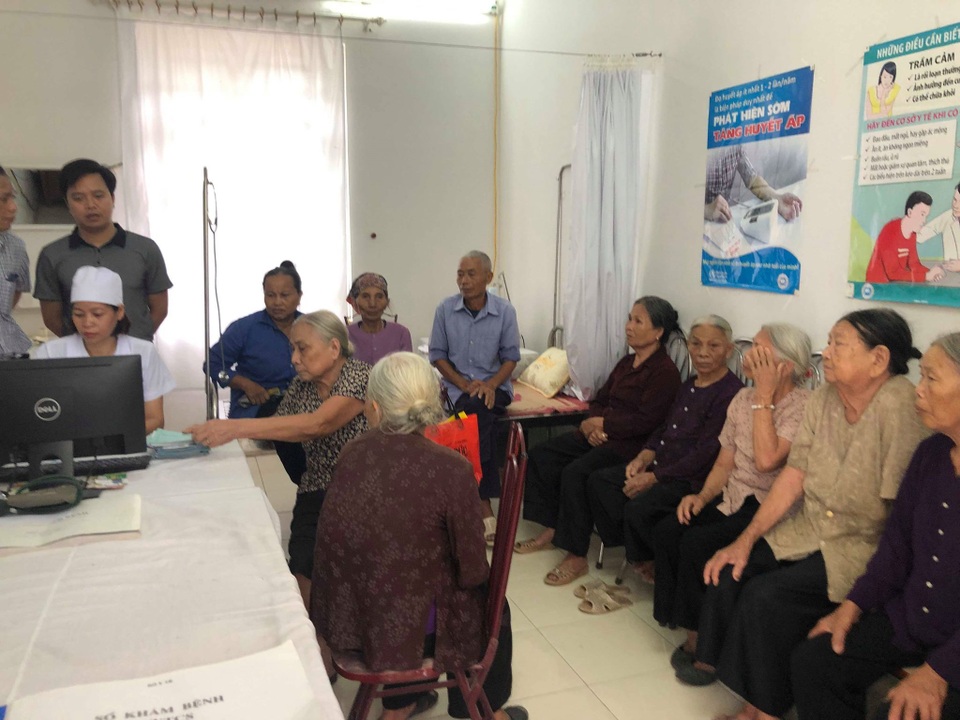 Bộ trưởng Y tế gay gắt phê bình sự lãng phí phòng cho sinh đẻ tại các trạm y tế xã - 3 Bộ trưởng Y tế gay gắt phê bình sự lãng phí phòng cho sinh đẻ tại các trạm y tế xã - 3