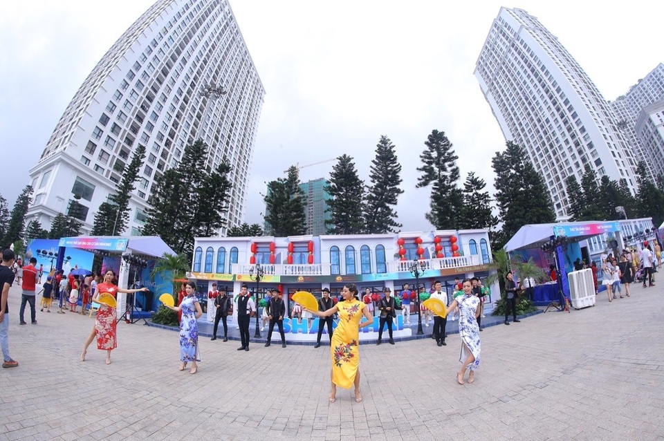 Chuỗi sự kiện Grand World Carnival 2019 thu hút quan tâm của nhà đầu tư 2 miền Nam - Bắc - 3 Chuỗi sự kiện Grand World Carnival 2019 thu hút quan tâm của nhà đầu tư 2 miền Nam - Bắc - 3