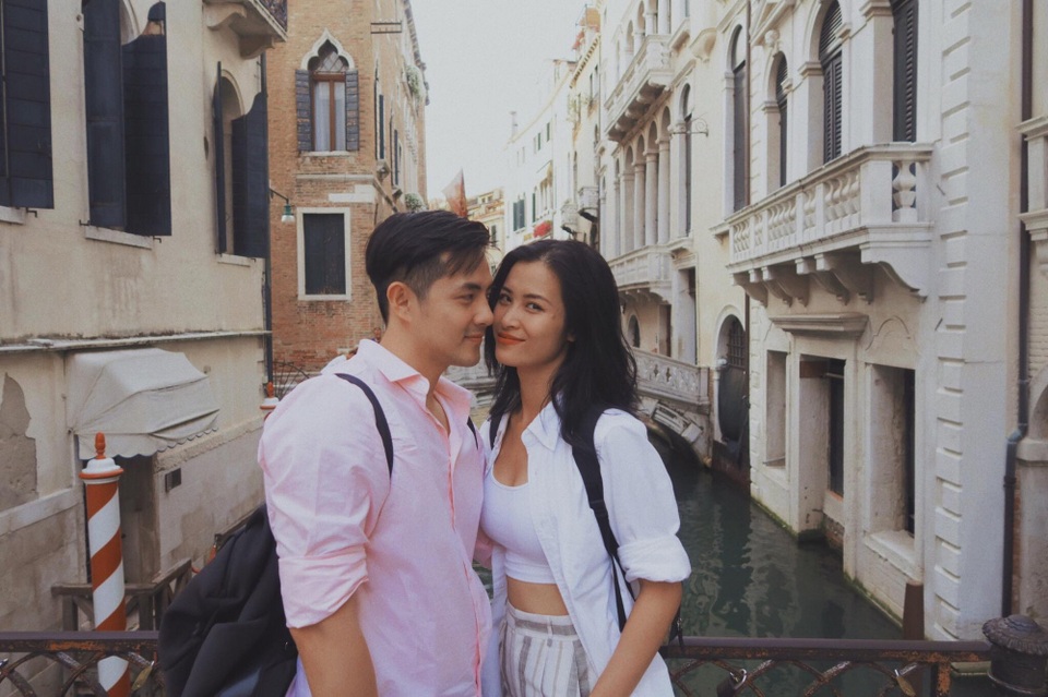 Nhìn lại chặng đường 10 năm yêu nhau của Đông Nhi và Ông Cao Thắng - 4 Nhìn lại chặng đường 10 năm yêu nhau của Đông Nhi và Ông Cao Thắng - 4
