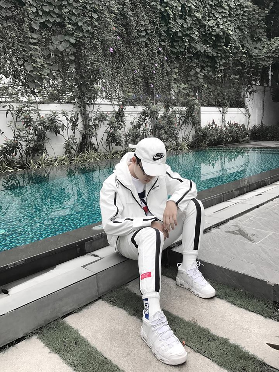 Em trai Sơn Tùng M-TP khoe ảnh lộ vẻ đẹp trai, sành điệu - 6 Em trai Sơn Tùng M-TP khoe ảnh lộ vẻ đẹp trai, sành điệu - 6