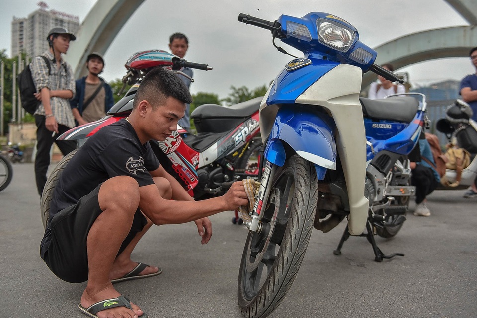 Huyền thoại RGV của dân chơi xe Hà Nội - 8 Huyền thoại RGV của dân chơi xe Hà Nội - 8