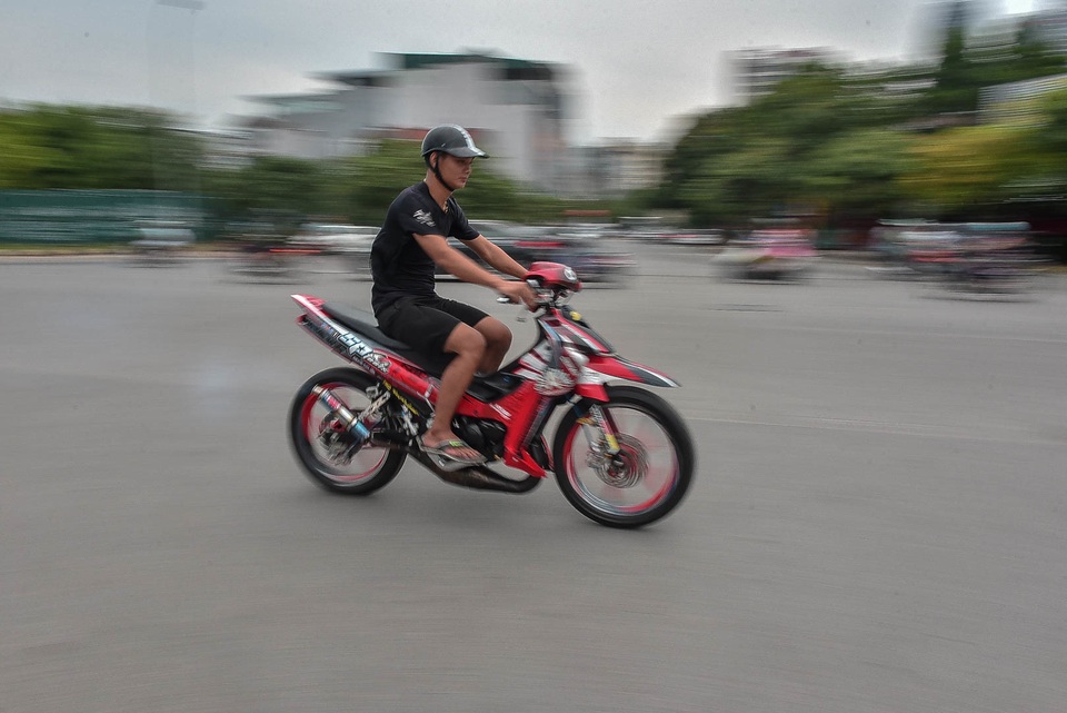 Huyền thoại RGV của dân chơi xe Hà Nội - 13 Huyền thoại RGV của dân chơi xe Hà Nội - 13
