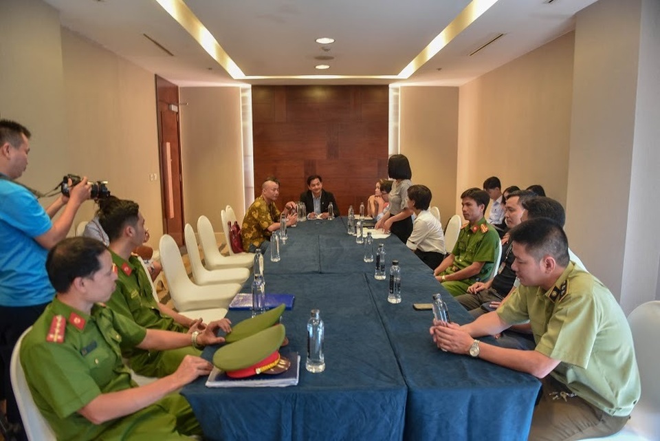 Hà Nội: Ra quân, kiểm tra việc thực hiện Luật Phòng, chống tác hại thuốc lá - 3 Hà Nội: Ra quân, kiểm tra việc thực hiện Luật Phòng, chống tác hại thuốc lá - 3
