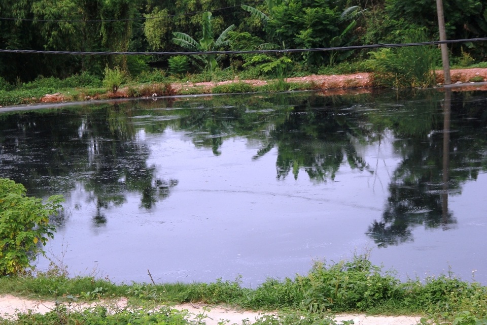 Cận cảnh những núi rác cao hơn ngôi nhà 4 tầng tại TP biển Sầm Sơn - 13 Cận cảnh những núi rác cao hơn ngôi nhà 4 tầng tại TP biển Sầm Sơn - 13