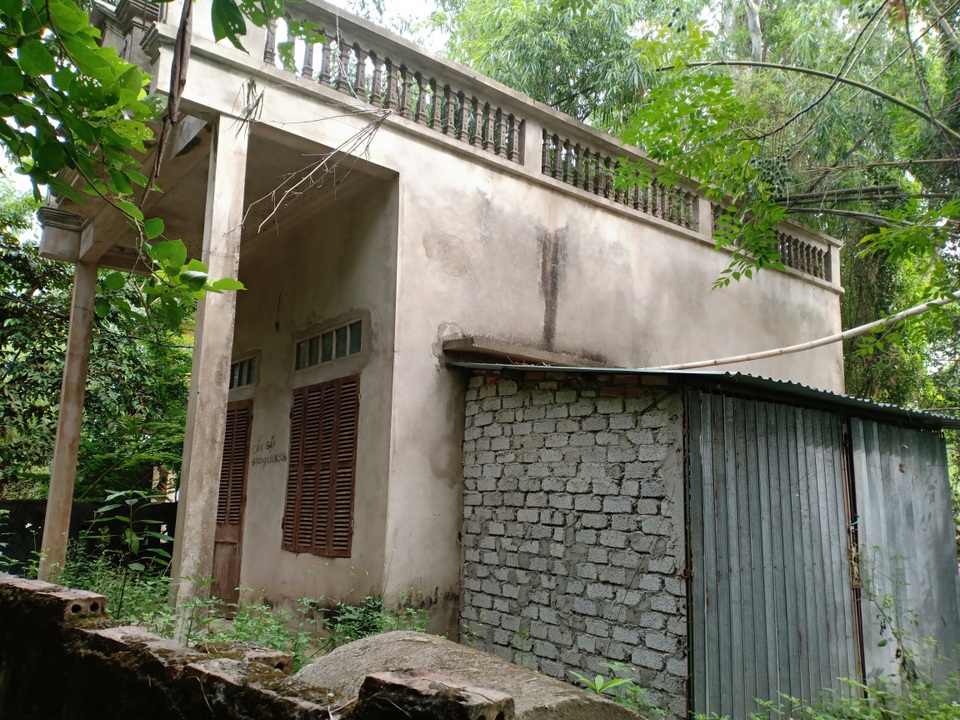 Cận cảnh những núi rác cao hơn ngôi nhà 4 tầng tại TP biển Sầm Sơn - 14 Cận cảnh những núi rác cao hơn ngôi nhà 4 tầng tại TP biển Sầm Sơn - 14