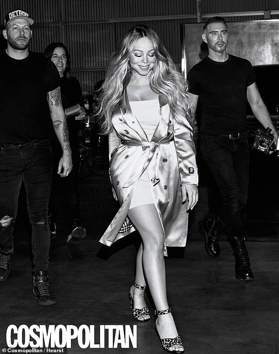 Mariah Carey tiết lộ cuộc hôn nhân đầu tiên như ngục tù - 8 Mariah Carey tiết lộ cuộc hôn nhân đầu tiên như ngục tù - 8