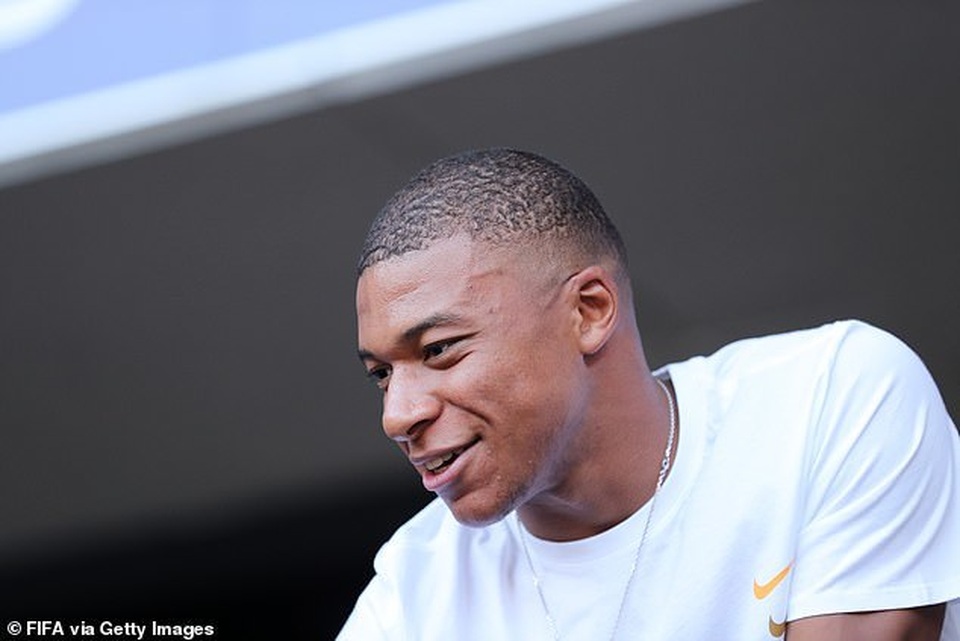 Nhật ký chuyển nhượng ngày 10/7: Pogba chưa thể rời Man Utd - 4 Nhật ký chuyển nhượng ngày 10/7: Pogba chưa thể rời Man Utd - 4