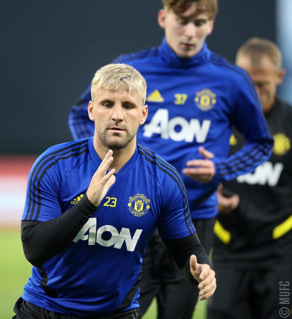 Các tân binh đắt giá tập luyện cùng Man Utd tại Australia - 18 Các tân binh đắt giá tập luyện cùng Man Utd tại Australia - 18