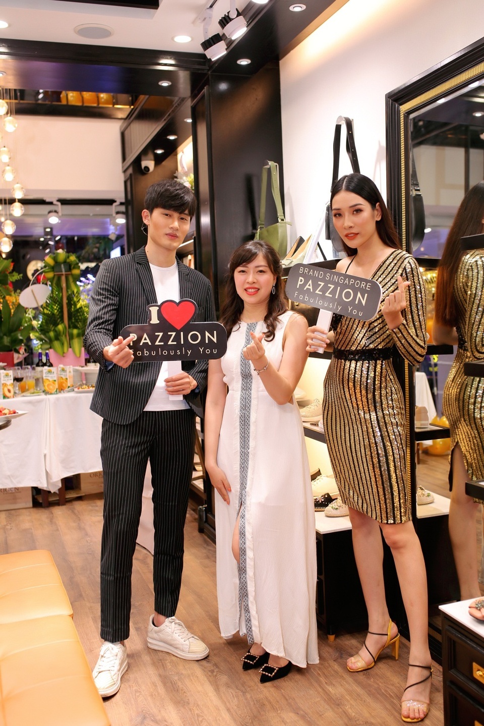 Nữ siêu mẫu có chiều cao khủng xuất hiện tại lễ ra mắt thương hiệu thời trang Pazzion - 1