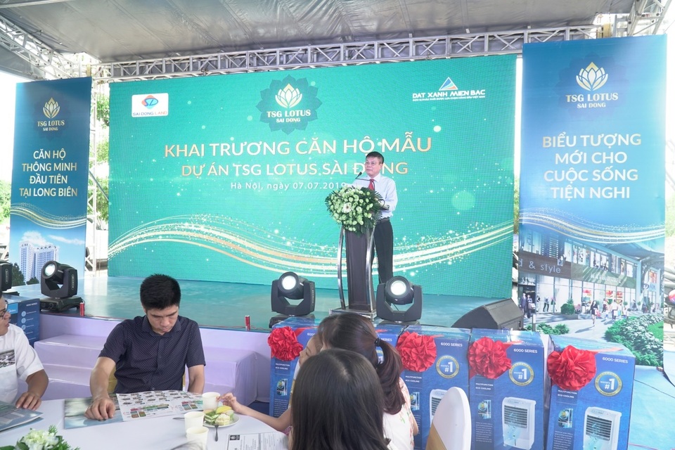 Đông đảo khách hàng tham dự khai trương căn hộ mẫu TSG Lotus Sài Đồng - 1 Đông đảo khách hàng tham dự khai trương căn hộ mẫu TSG Lotus Sài Đồng - 1