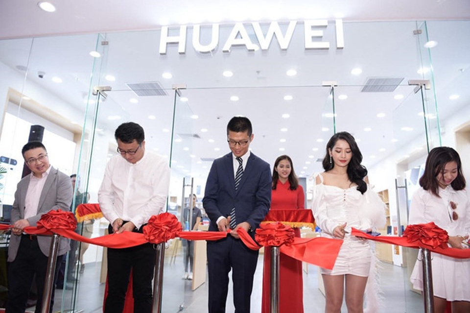 Chiếm lĩnh thị trường châu Âu, điện thoại Huawei tiếp tục chinh phục khách hàng Việt - 3 Chiếm lĩnh thị trường châu Âu, điện thoại Huawei tiếp tục chinh phục khách hàng Việt - 3