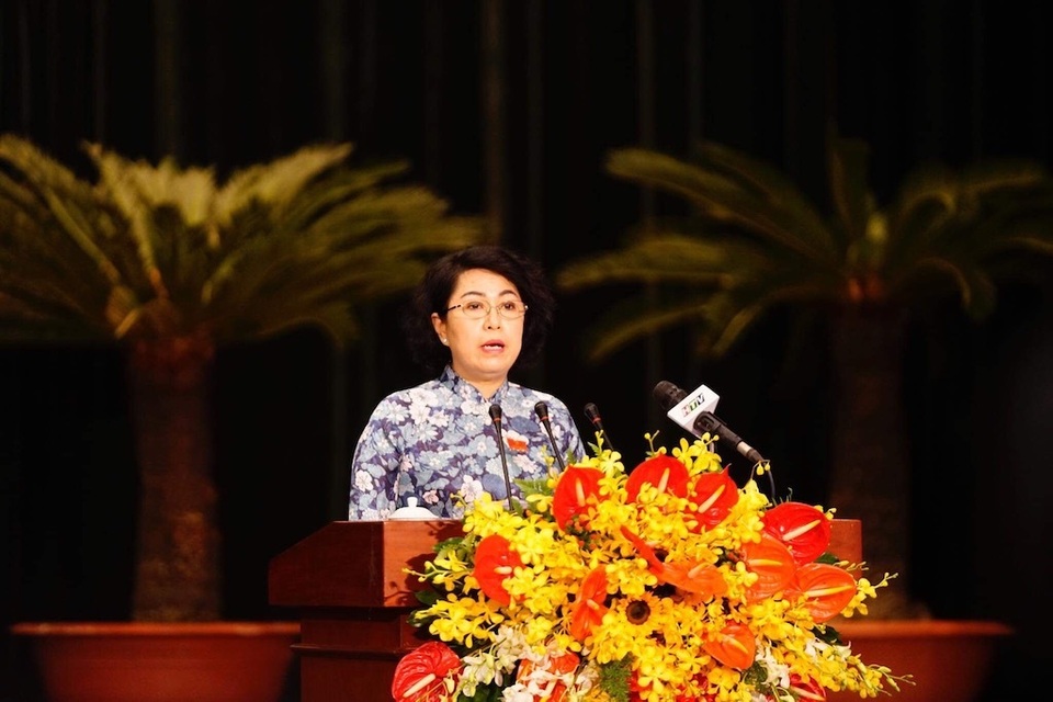 Khai mạc kỳ họp 15 HĐND TPHCM: Lần đầu tiên triển khai “kỳ họp không giấy” - 7 Khai mạc kỳ họp 15 HĐND TPHCM: Lần đầu tiên triển khai “kỳ họp không giấy” - 7