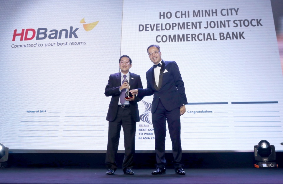 HDBank đạt giải thưởng nơi làm việc tốt nhất châu Á - 1 HDBank đạt giải thưởng nơi làm việc tốt nhất châu Á - 1