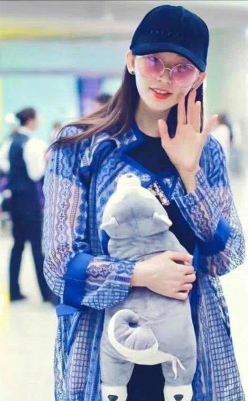 Lâm Chí Linh lộ bùng bầu lớn? - 2 Lâm Chí Linh lộ bùng bầu lớn? - 2