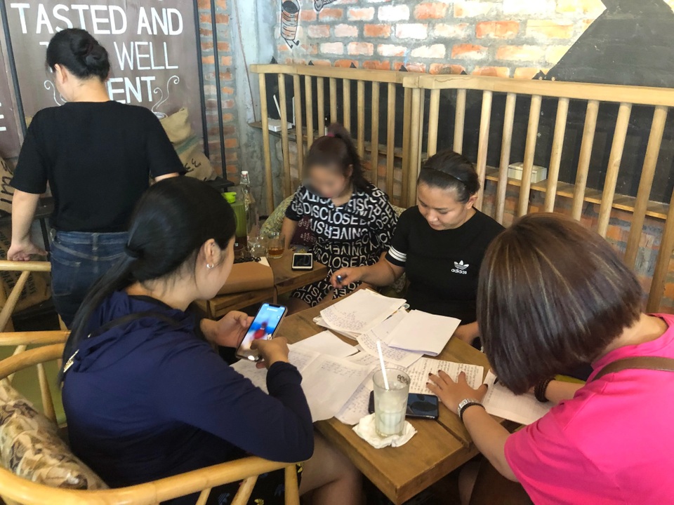 Vợ cán bộ công an bị tố vay mượn hơn 100 tỷ đồng rồi bỏ trốn - 2 Vợ cán bộ công an bị tố vay mượn hơn 100 tỷ đồng rồi bỏ trốn - 2