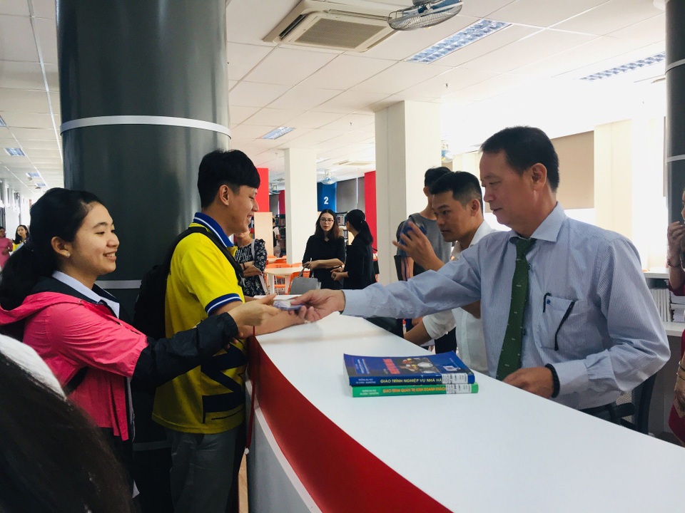 Trung bình 6,38 điểm trúng tuyển vào ĐH Tài chính Marketing - 1 Trung bình 6,38 điểm trúng tuyển vào ĐH Tài chính Marketing - 1