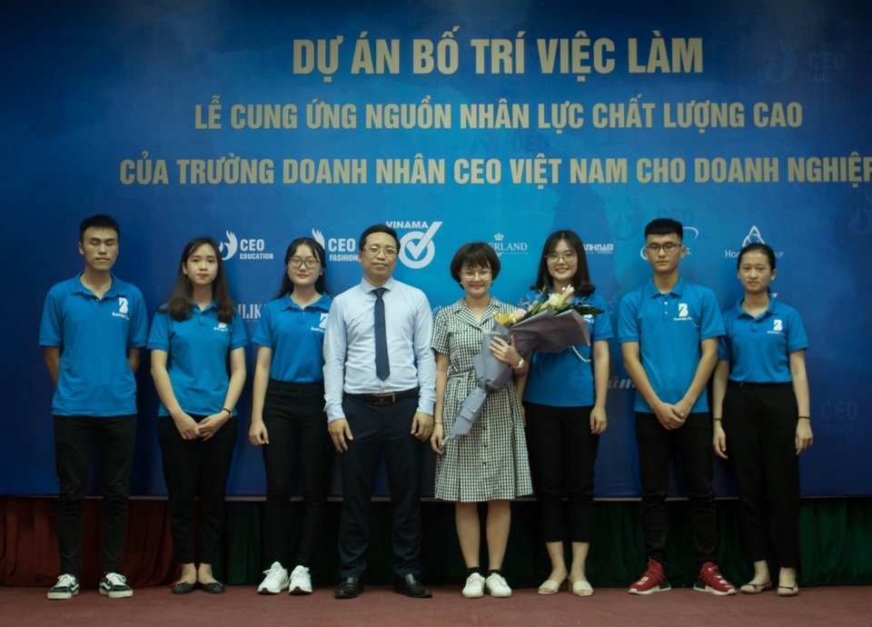 Không khó để sinh viên Trường Doanh nhân CEO Việt Nam có mức lương “khủng” - 1 Không khó để sinh viên Trường Doanh nhân CEO Việt Nam có mức lương “khủng” - 1
