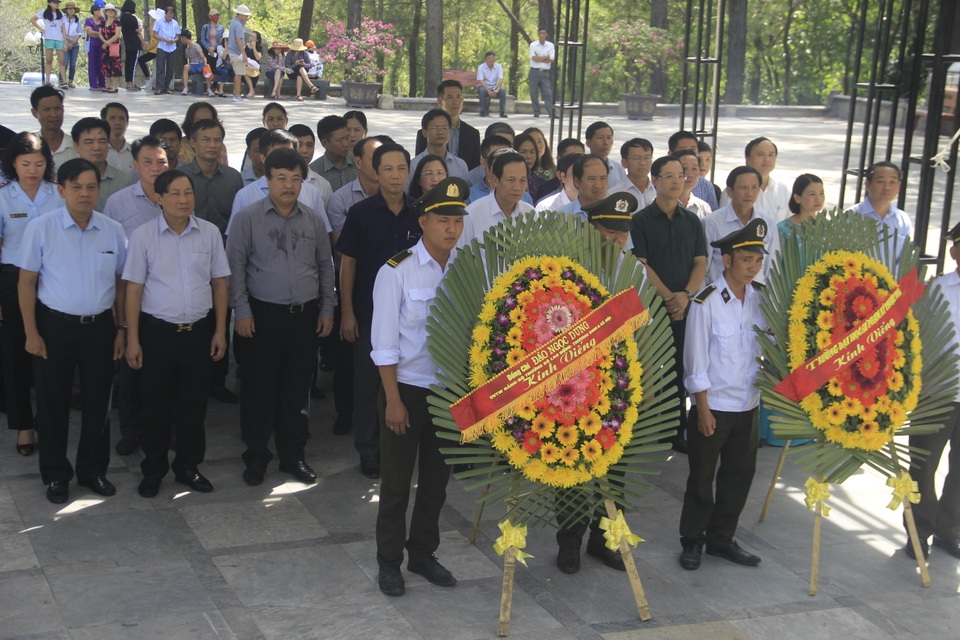 Trao hơn 1 tỷ đồng mua trang thiết bị Nhà đón tiếp Nghĩa trang Quốc gia Trường Sơn - 3 Trao hơn 1 tỷ đồng mua trang thiết bị Nhà đón tiếp Nghĩa trang Quốc gia Trường Sơn - 3