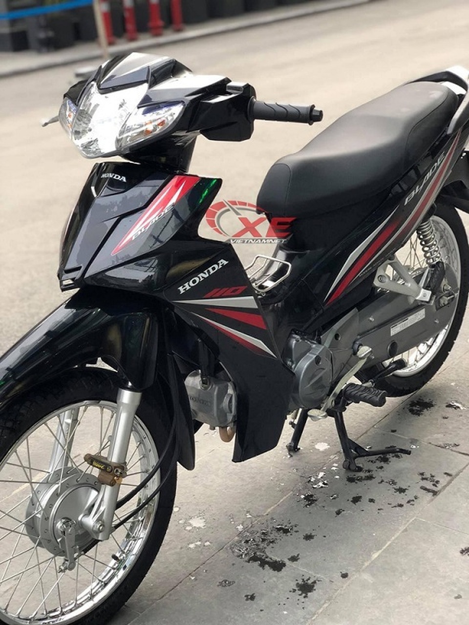 Xe số bình dân Honda Blade cũ giá đắt đỏ 140 triệu đồng - 2 Xe số bình dân Honda Blade cũ giá đắt đỏ 140 triệu đồng - 2