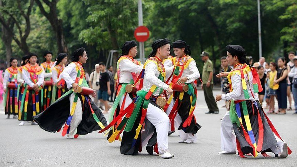 10 ngàn người tham dự Lễ hội đường phố mừng 20 năm Hà Nội - 2 10 ngàn người tham dự Lễ hội đường phố mừng 20 năm Hà Nội - 2