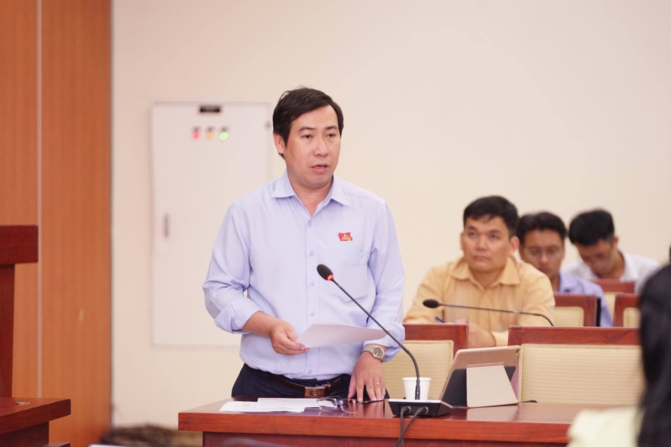 Họp HĐND TPHCM: Đại biểu rùng mình khi nói về hậu quả của ma túy đá - 2 Họp HĐND TPHCM: Đại biểu rùng mình khi nói về hậu quả của ma túy đá - 2