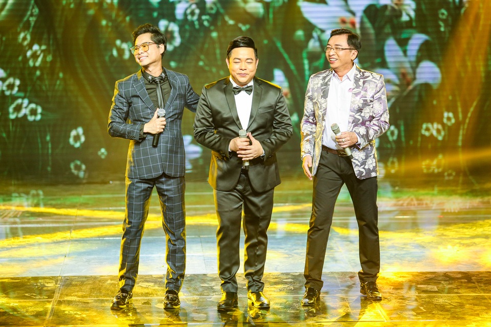 Phương Ý đăng quang ngôi vị Quán quân Thần tượng Bolero 2019 - 9 Phương Ý đăng quang ngôi vị Quán quân Thần tượng Bolero 2019 - 9
