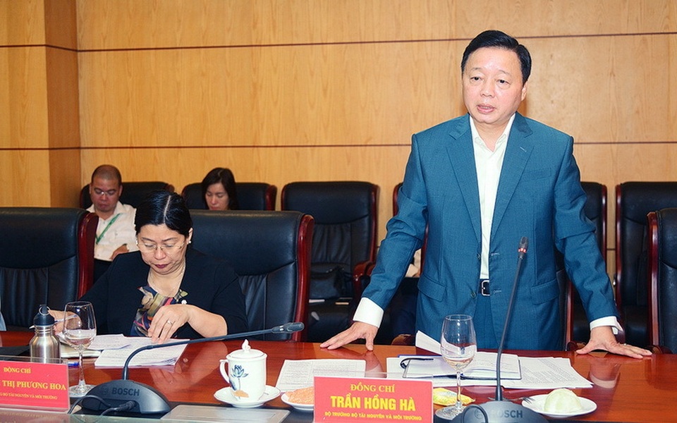Bộ trưởng Trần Hồng Hà: Việc thu hồi đất đai cần cân đối hài hòa, đảm bảo lợi ích của dân - 2 Bộ trưởng Trần Hồng Hà: Việc thu hồi đất đai cần cân đối hài hòa, đảm bảo lợi ích của dân - 2