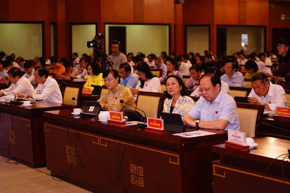 Giám đốc Công an TPHCM trả lời chất vấn về nạn ma tuý hoành hành - 1 Giám đốc Công an TPHCM trả lời chất vấn về nạn ma tuý hoành hành - 1