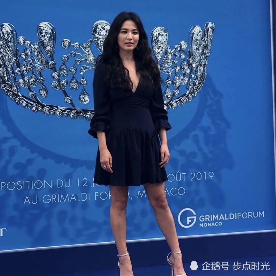 Song Hye Kyo gợi cảm, quyến rũ sau khi ly hôn - 3 Song Hye Kyo gợi cảm, quyến rũ sau khi ly hôn - 3