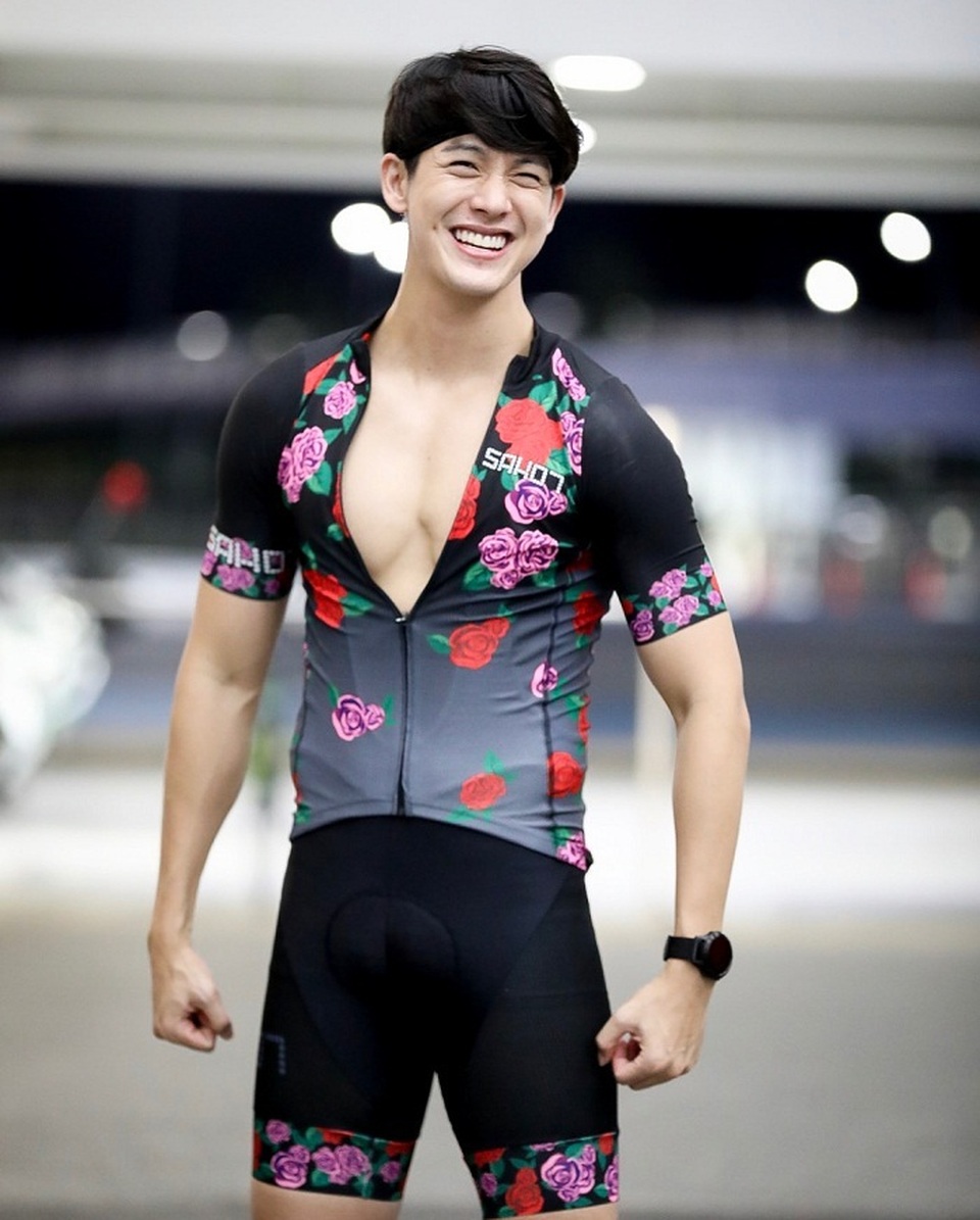 Mỹ nam hấp dẫn của màn ảnh Thái Lan gây sốt với “Chiếc lá cuốn bay” - 20 Mỹ nam hấp dẫn của màn ảnh Thái Lan gây sốt với “Chiếc lá cuốn bay” - 20