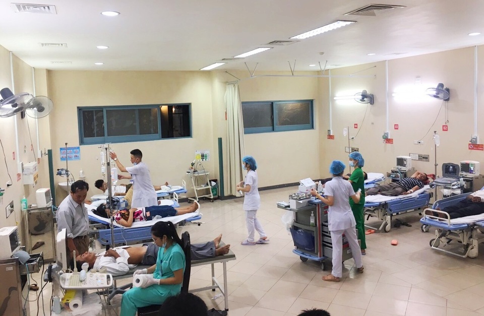 Phát hiện vi khuẩn tụ cầu trong thức ăn ở đám cưới làng quê gây ngộ độc 64 người - 5 Phát hiện vi khuẩn tụ cầu trong thức ăn ở đám cưới làng quê gây ngộ độc 64 người - 5