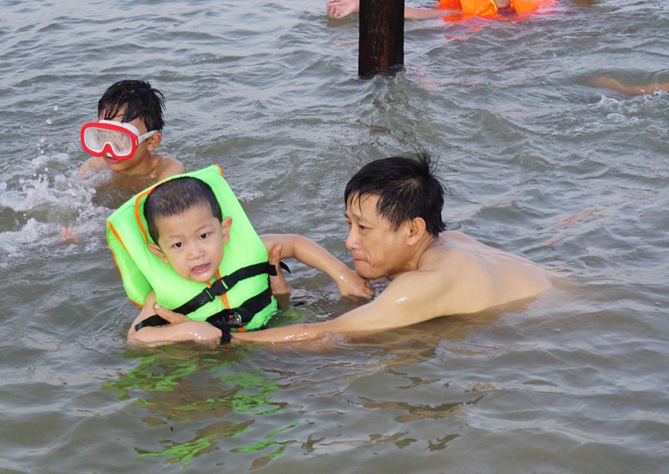 Phòng chống đuối nước, Nghệ An sẽ đưa môn bơi vào trường học - 4 Phòng chống đuối nước, Nghệ An sẽ đưa môn bơi vào trường học - 4