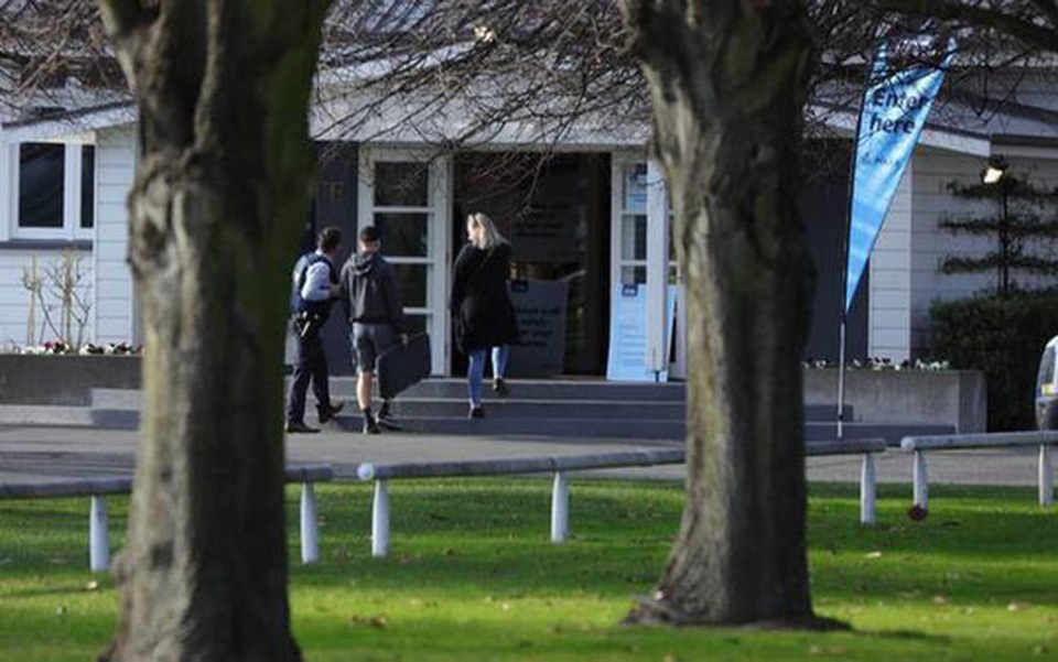 New Zealand: Người dân đổ xô đổi súng nhận tiền mặt sau thảm sát - 2