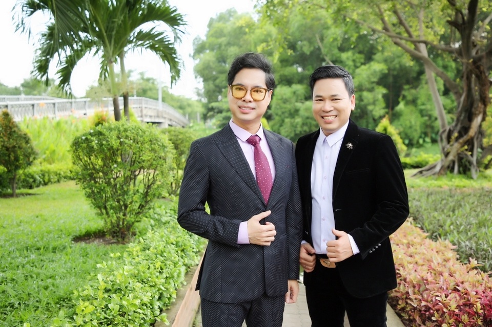 Michael Lang tri ân thầy Ngọc Sơn - 1