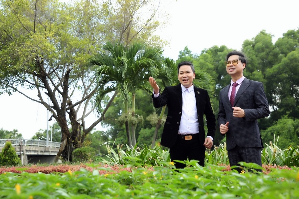 Michael Lang tri ân thầy Ngọc Sơn - 5