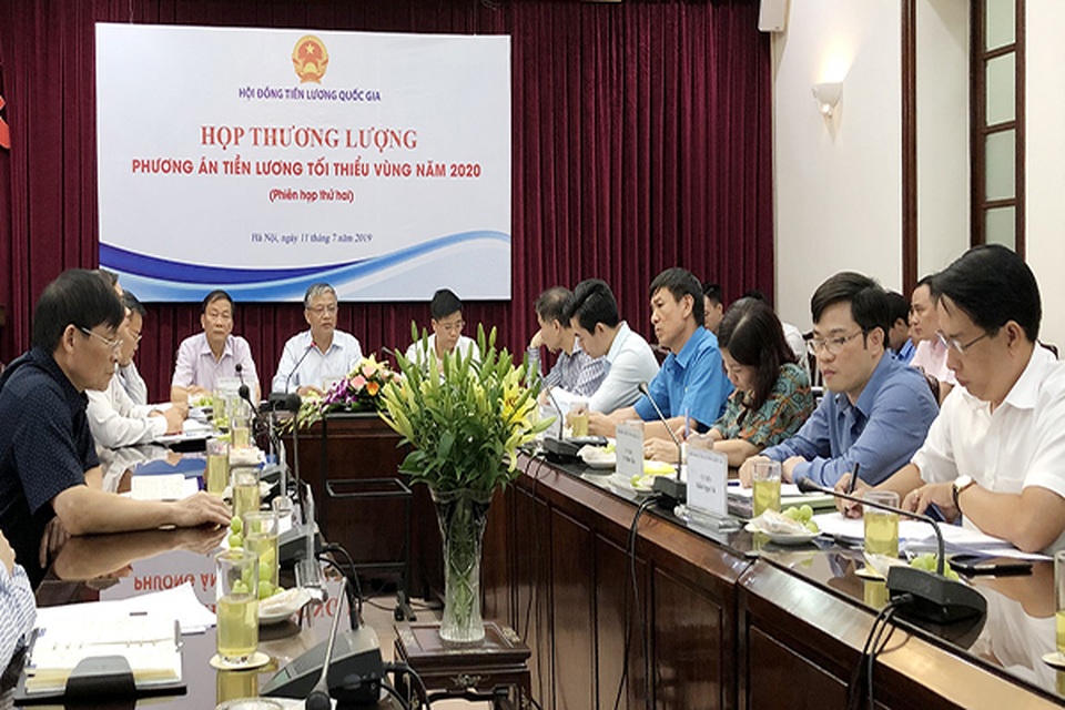 Tác động kép của tăng 5,5% lương tối thiểu - 2 Tác động kép của tăng 5,5% lương tối thiểu - 2