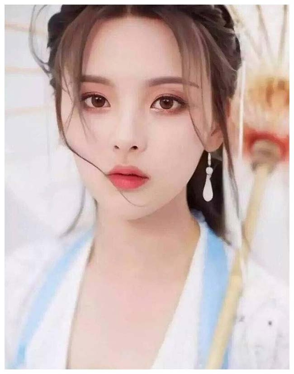 Thôn nữ 21 tuổi bị phản ứng dữ dội khi giữ danh hiệu cô gái đẹp nhất Trung Quốc - 2 Thôn nữ 21 tuổi bị phản ứng dữ dội khi giữ danh hiệu cô gái đẹp nhất Trung Quốc - 2
