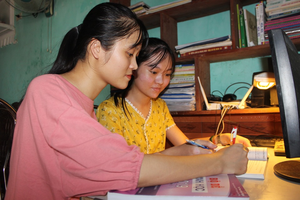 Bí quyết giành điểm 10 môn Sinh của nữ sinh trường làng - 3 Bí quyết giành điểm 10 môn Sinh của nữ sinh trường làng - 3