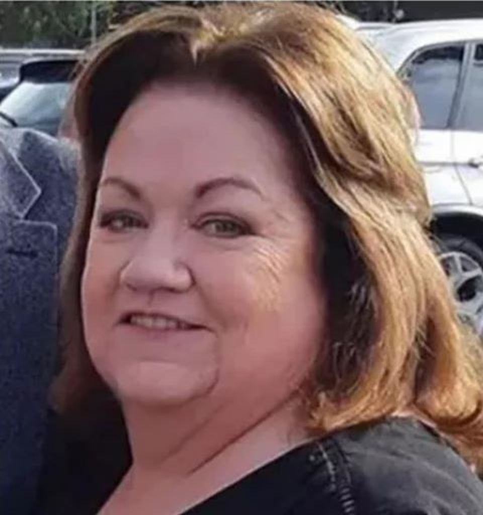 Tìm lại giọng nói sau 12 năm bị câm do nuốt phải đồng xu bí ẩn - 3 Tìm lại giọng nói sau 12 năm bị câm do nuốt phải đồng xu bí ẩn - 3