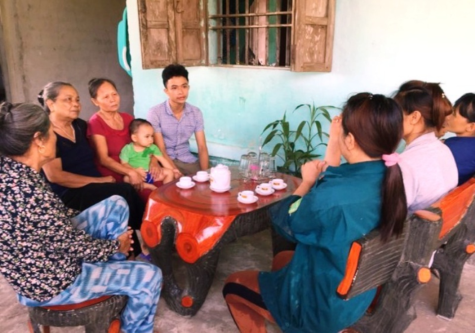 Nam sinh mồ côi xứ Thanh giành điểm 10 môn Lịch sử - 1 Nam sinh mồ côi xứ Thanh giành điểm 10 môn Lịch sử - 1
