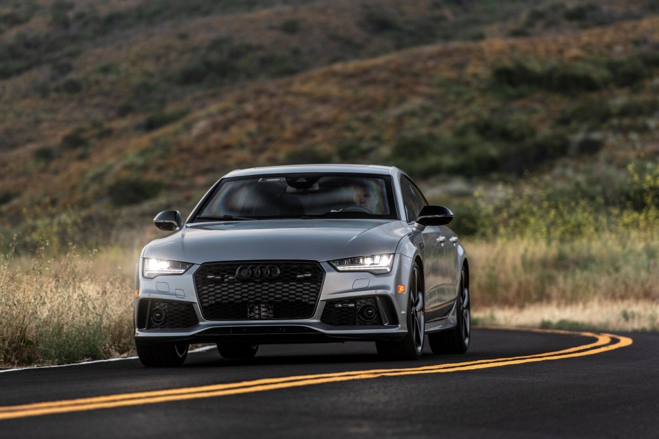 Biến Audi RS7 Sportback thành xe bọc thép nhanh nhất thế giới - 1 Biến Audi RS7 Sportback thành xe bọc thép nhanh nhất thế giới - 1