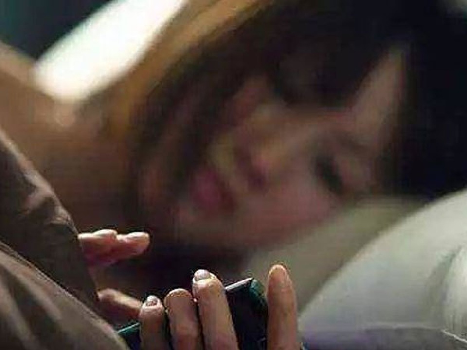 Những tai nạn thương tâm vì sử dụng điện thoại di động - 4 Những tai nạn thương tâm vì sử dụng điện thoại di động - 4
