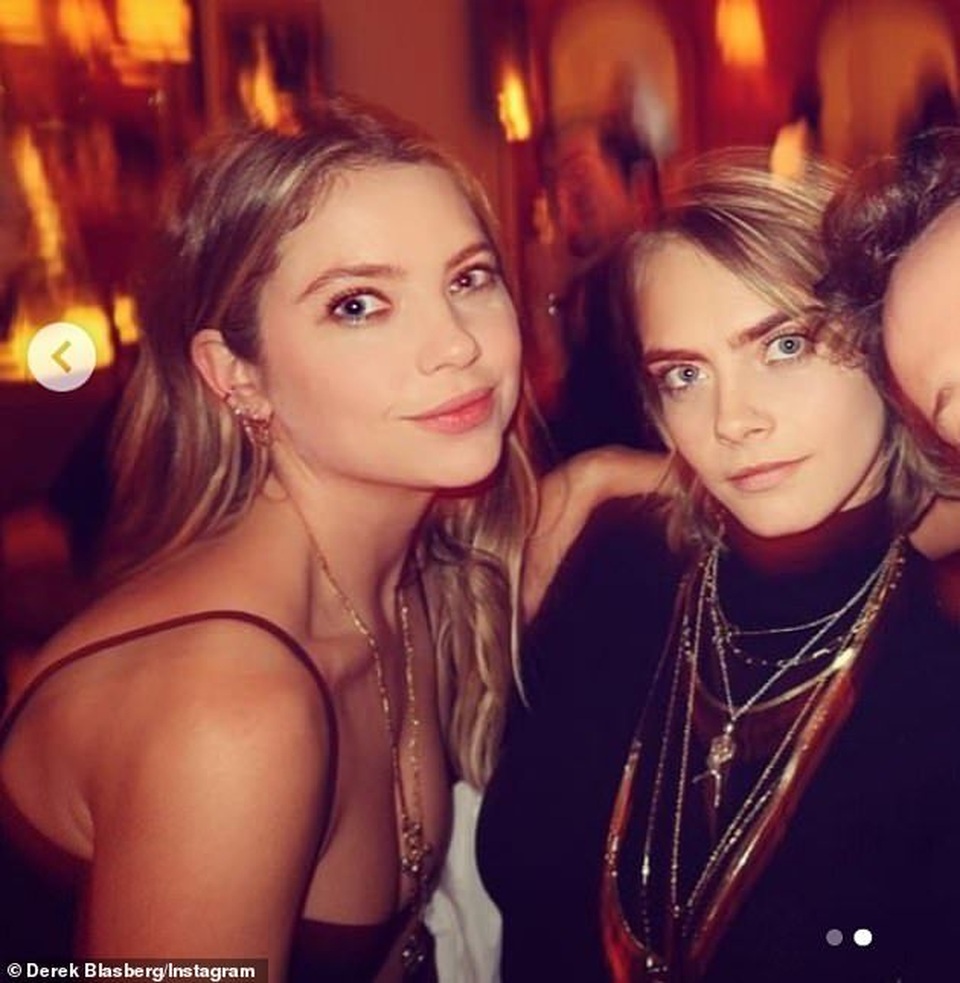 Cara Delevingne say đắm hôn bạn gái đồng tính - 7